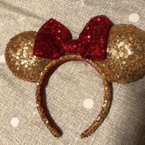 Mikey mouse ears